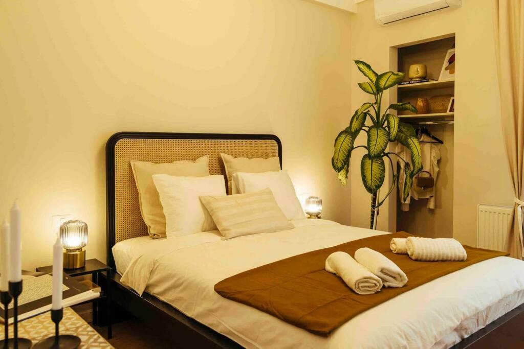 Stunning Views - Location - Netflix + Balcony Apartment Bukarest